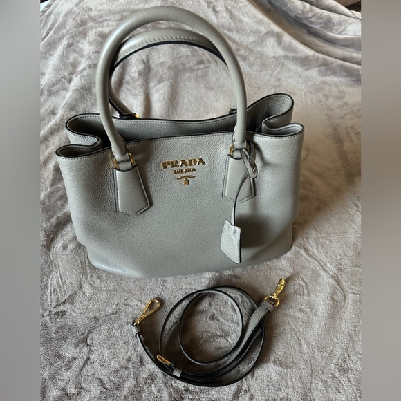 Prada Vitello Daino - Picture 1 of 13